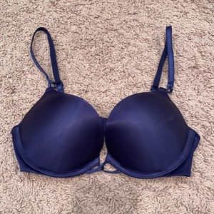 Victoria’s Secret Miraculous Plunge Bra